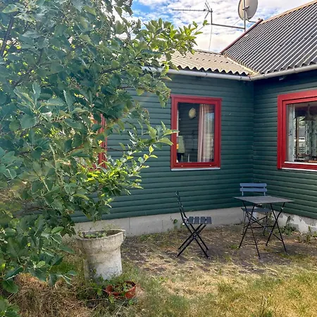 בית נופש 2 Bedroom Cozy In