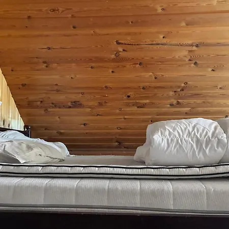 2 Bedroom Cozy In בית נופש